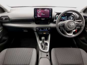 Used Toyota Yaris 2021 for sale - 74737783: Photo