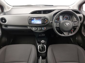 Used Toyota Yaris 2020 for sale - 75558073: Photo