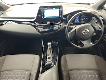 Used Toyota C-HR 2021 for sale - 78503230: Photo