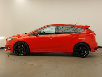 Used Ford Focus 2016 for sale - 76924985: Photo