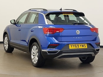 Used Volkswagen T-Roc 2020 for sale - 75252121: Photo