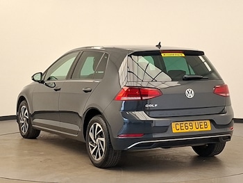 Used Volkswagen Golf 2019 for sale - 78546568: Photo