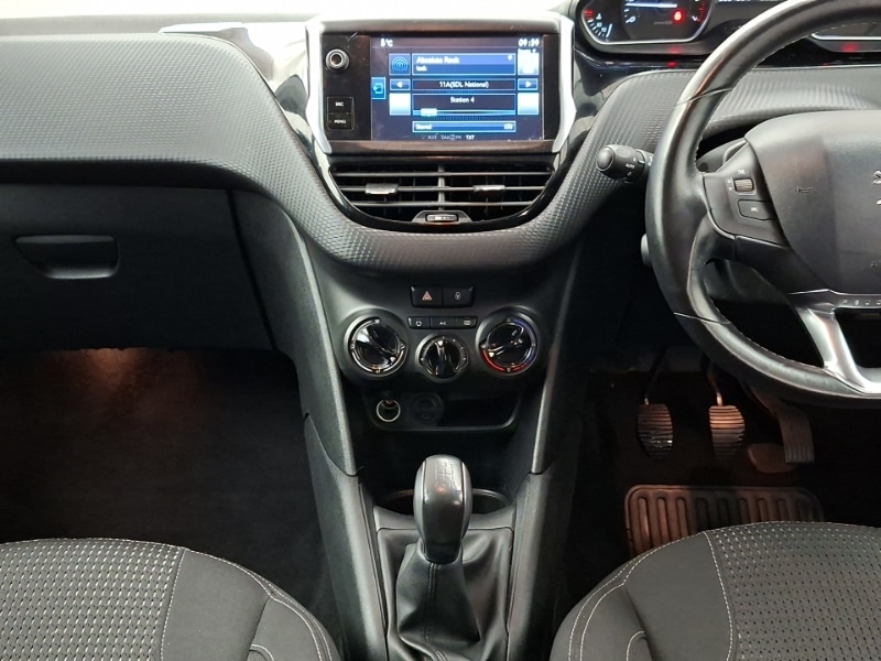 Used Peugeot 208 2017 for sale - 77371305: Photo 10