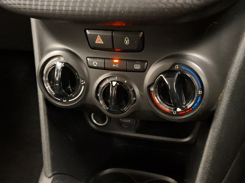 Used Peugeot 208 2017 for sale - 77371305: Photo 13