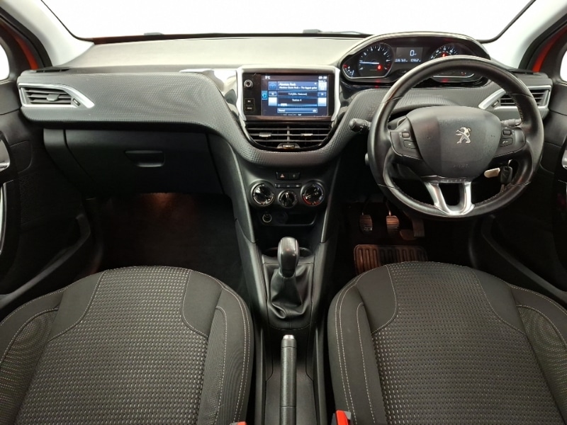 Used Peugeot 208 2017 for sale - 77371305: Photo 2