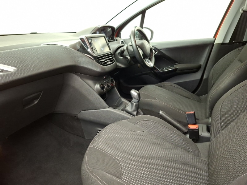 Used Peugeot 208 2017 for sale - 77371305: Photo 5