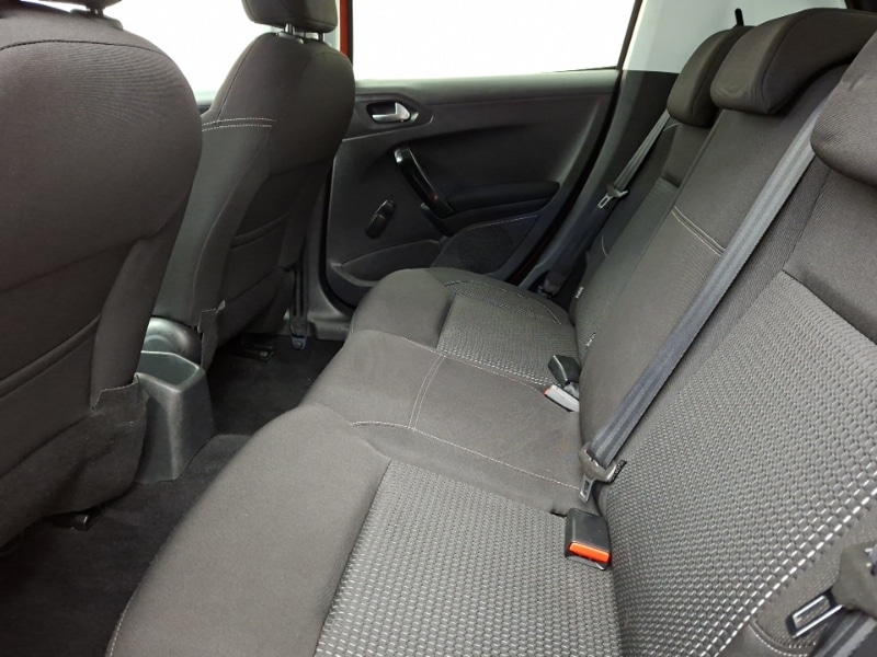 Used Peugeot 208 2017 for sale - 77371305: Photo 6