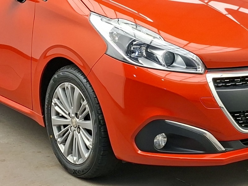 Used Peugeot 208 2017 for sale - 77371305: Photo 9