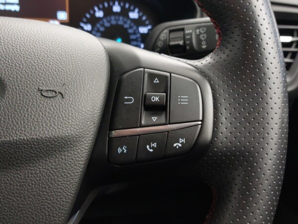 Used Ford Focus 2023 for sale - 75702244: Photo 18