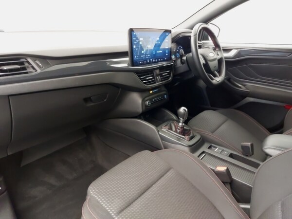 Used Ford Focus 2023 for sale - 75702244: Photo 5