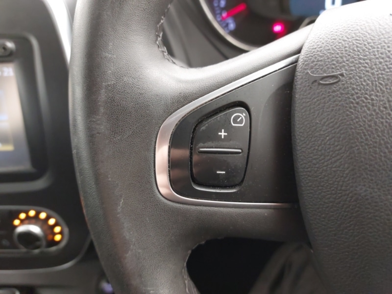 Used Renault Captur 2018 for sale - 76726330: Photo 16