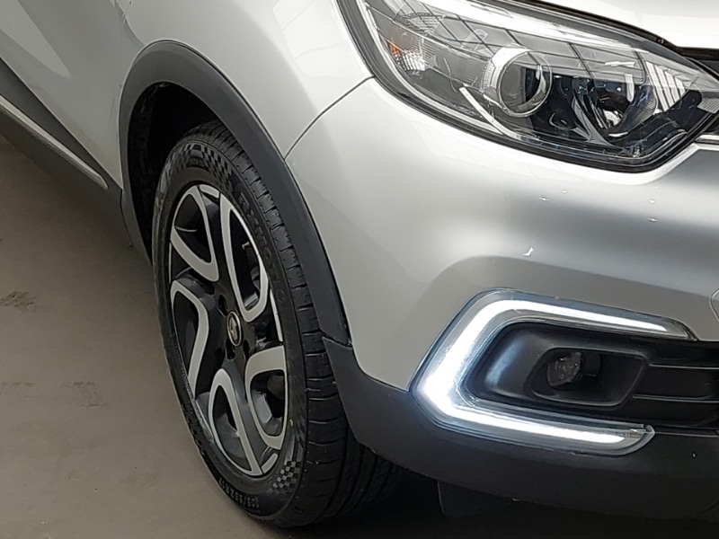 Used Renault Captur 2018 for sale - 76726330: Photo 9