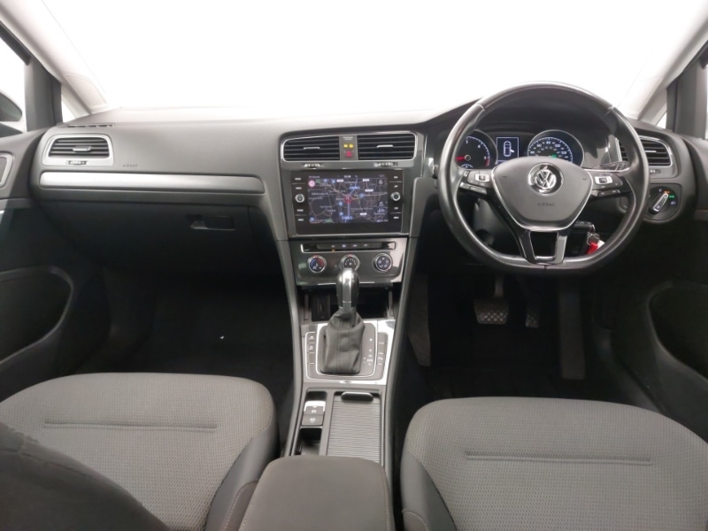 Used Volkswagen Golf 2019 for sale - 76537040: Photo 2