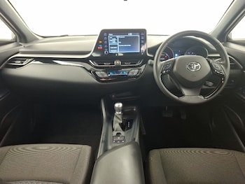 Used Toyota C-HR 2023 for sale - 78621778: Photo
