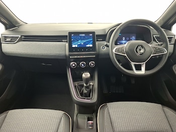 Used Renault Clio 2024 for sale - 78269143: Photo
