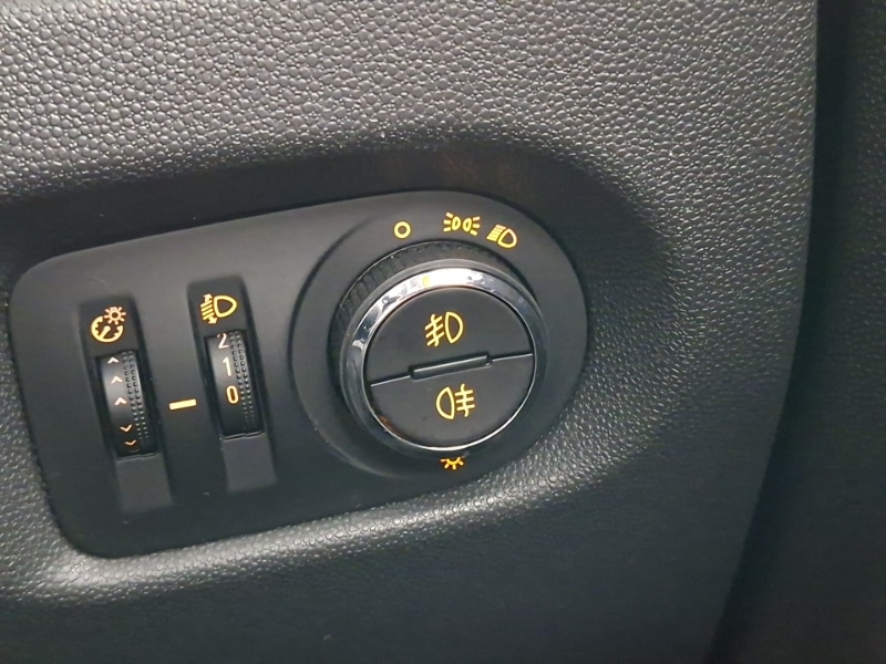 Used Vauxhall Corsa 2012 for sale - 78033137: Photo 18