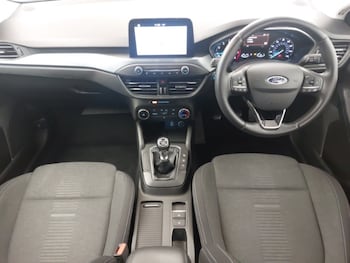 Used Ford Focus 2019 for sale - 76262128: Photo 2