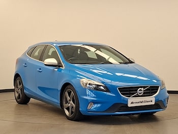 Used Volvo V40 2016 for sale - 78774064: Photo