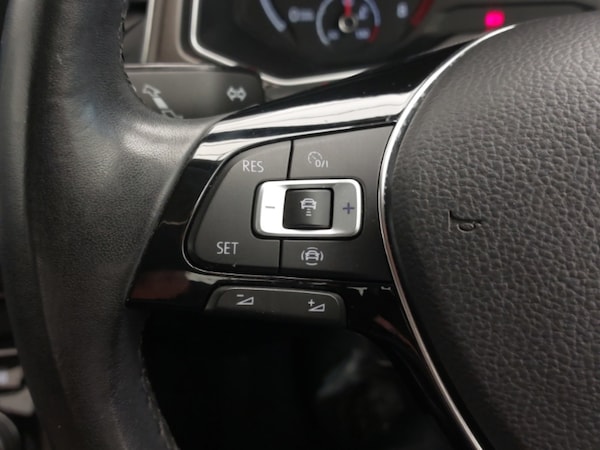Used Volkswagen T-Roc 2018 for sale - 76225734: Photo 16