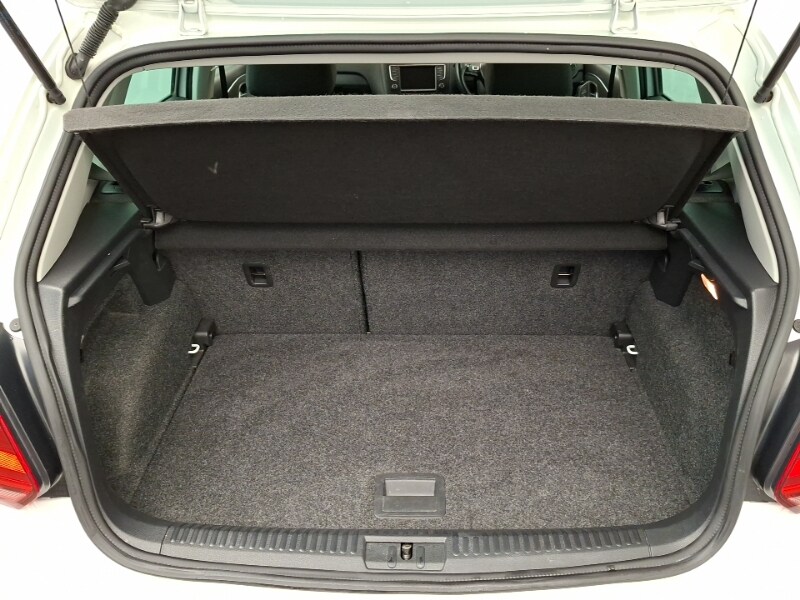 Used Volkswagen Polo 2017 for sale - 77573250: Photo 8