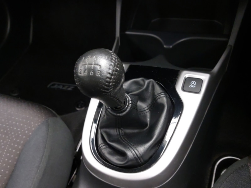 Used Honda Jazz 2016 for sale - 76911578: Photo 12