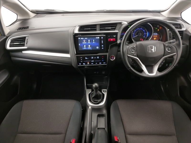 Used Honda Jazz 2016 for sale - 76911578: Photo 2