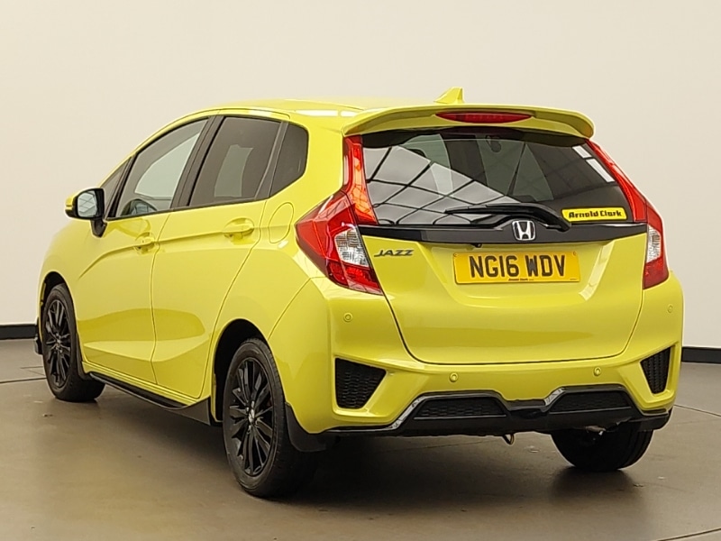 Used Honda Jazz 2016 for sale - 76911578: Photo 3