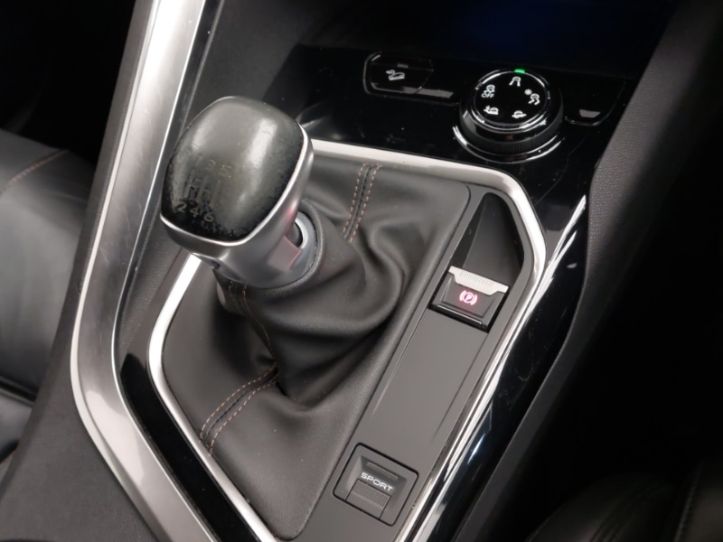 Used Peugeot 3008 2018 for sale - 76721500: Photo 12