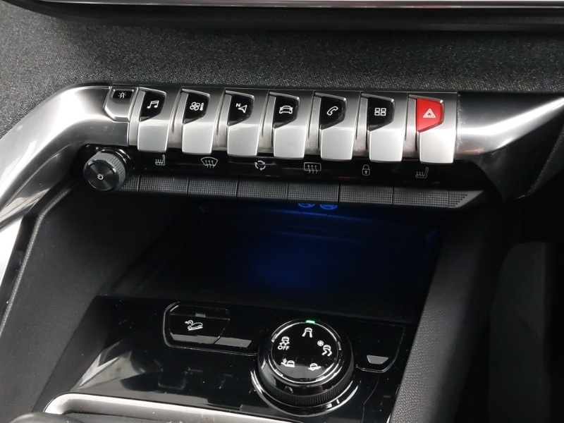 Used Peugeot 3008 2018 for sale - 76721500: Photo 13