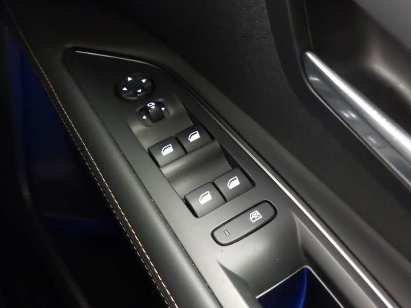 Used Peugeot 3008 2018 for sale - 76721500: Photo 18