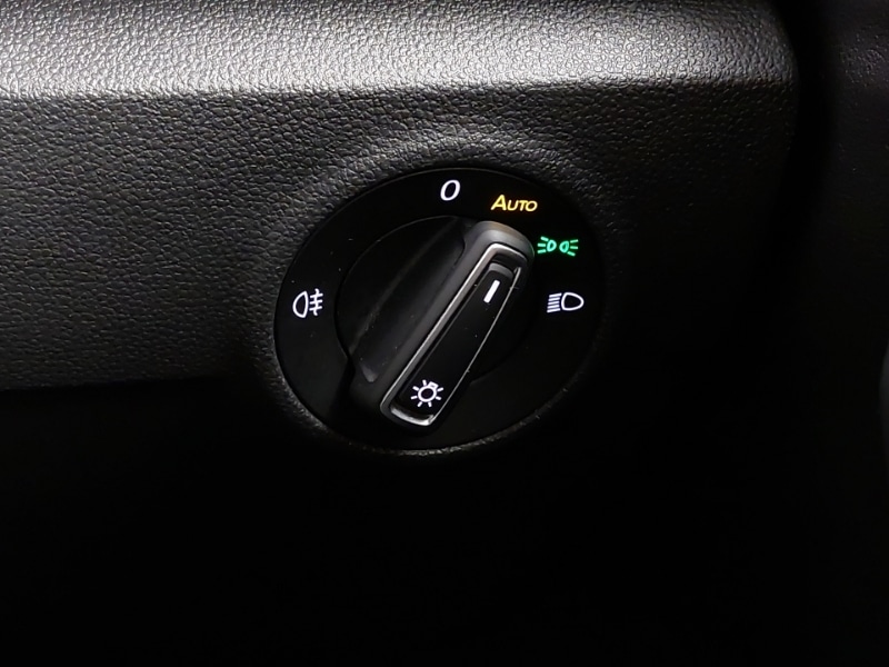 Used Volkswagen T-Roc 2022 for sale - 76465172: Photo 18