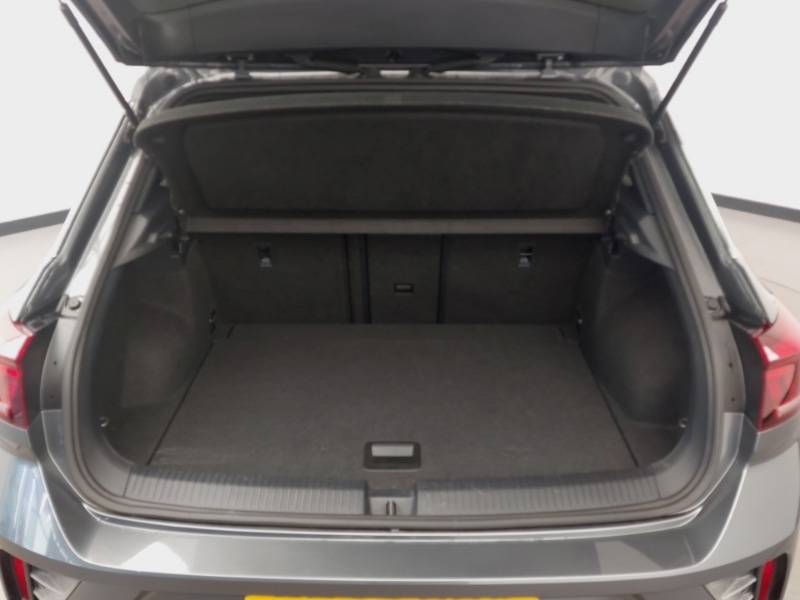 Used Volkswagen T-Roc 2022 for sale - 76465172: Photo 8