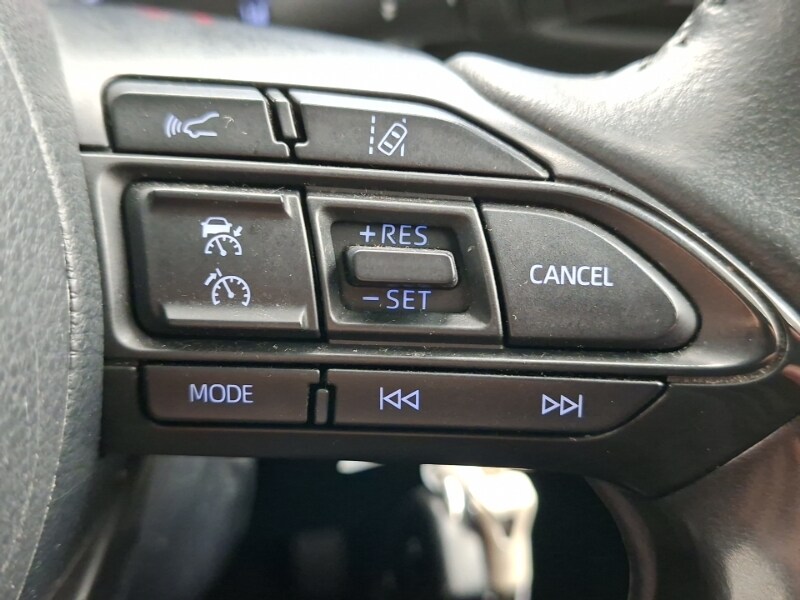 Used Toyota Yaris 2023 for sale - 77721915: Photo 17