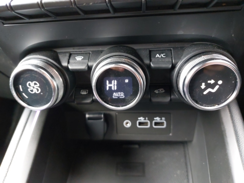 Used Renault Clio 2023 for sale - 76540463: Photo 16