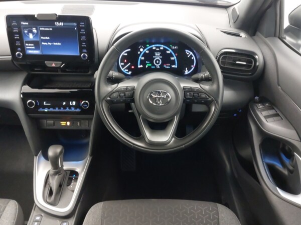 Used Toyota Yaris Cross 2022 for sale - 76108318: Photo 7