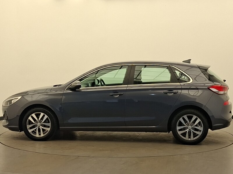 Used Hyundai i30 2018 for sale - 77964196: Photo 4