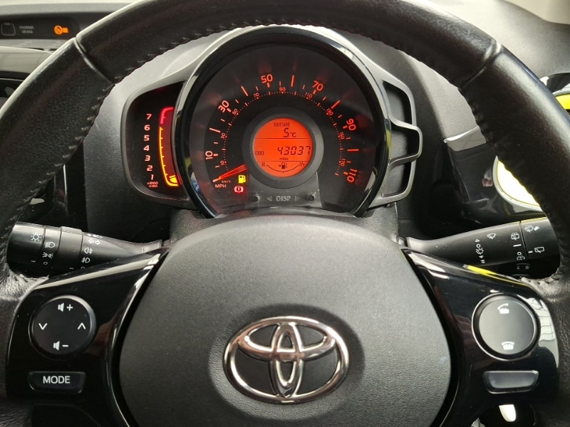 Used Toyota AYGO 2017 for sale - 77630201: Photo 19