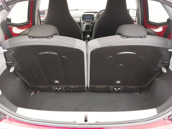Used Toyota AYGO 2020 for sale - 76052195: Photo 8