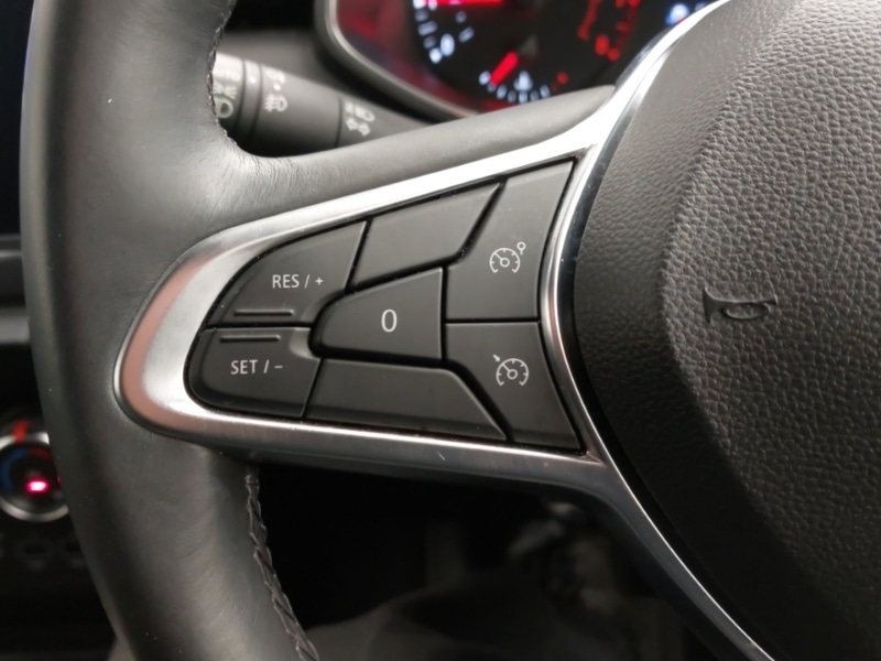 Used Renault Clio 2020 for sale - 76619047: Photo 17