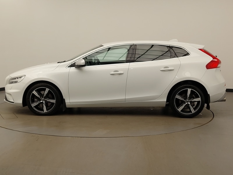 Used Volvo V40 2019 for sale - 76518789: Photo 4