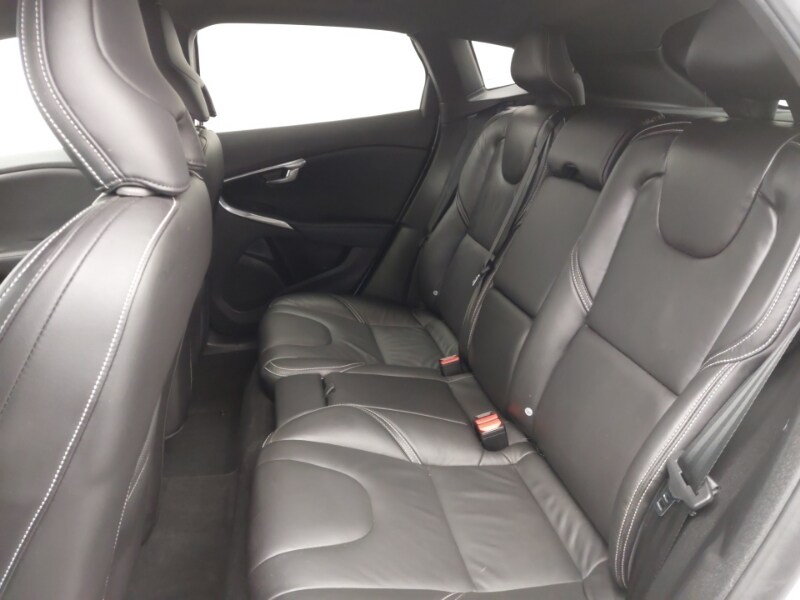 Used Volvo V40 2019 for sale - 76518789: Photo 6