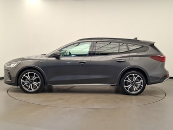 Used Ford Focus 2022 for sale - 79372879: Photo