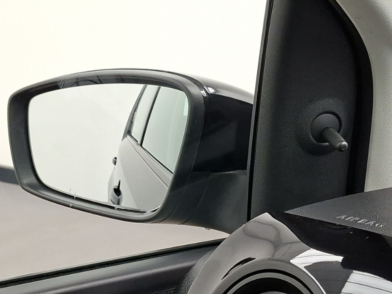 Used Volkswagen up! 2015 for sale - 77183684: Photo 18