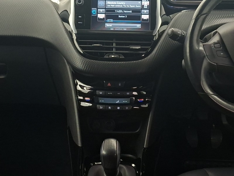 Used Peugeot 2008 2016 for sale - 77988021: Photo 10