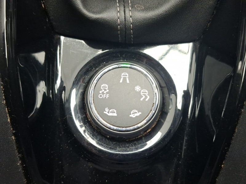 Used Peugeot 2008 2016 for sale - 77988021: Photo 13