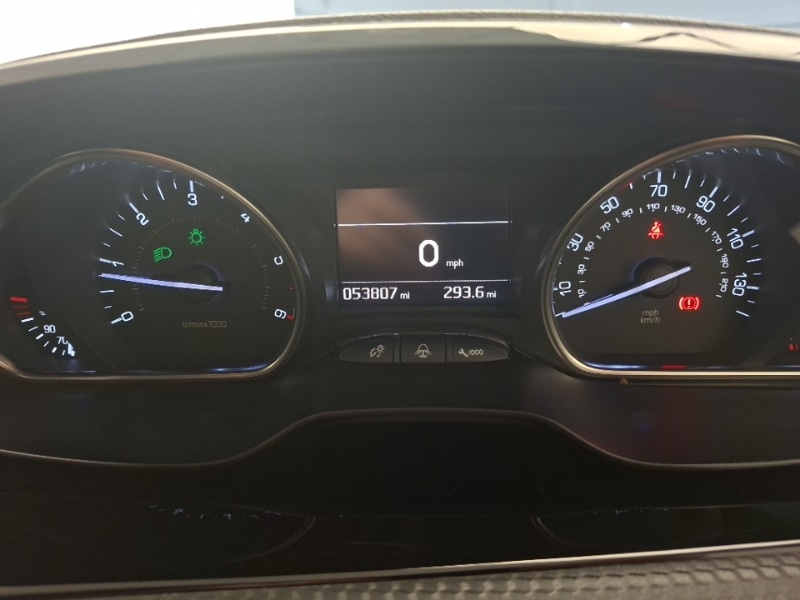 Used Peugeot 2008 2016 for sale - 77988021: Photo 16