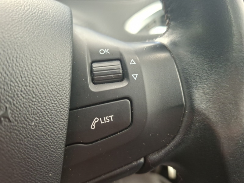 Used Peugeot 2008 2016 for sale - 77988021: Photo 18