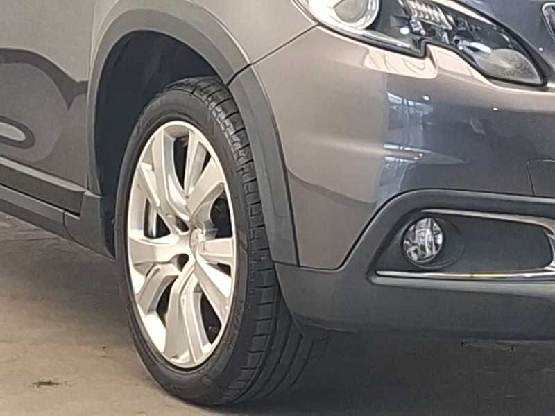 Used Peugeot 2008 2016 for sale - 77988021: Photo 9