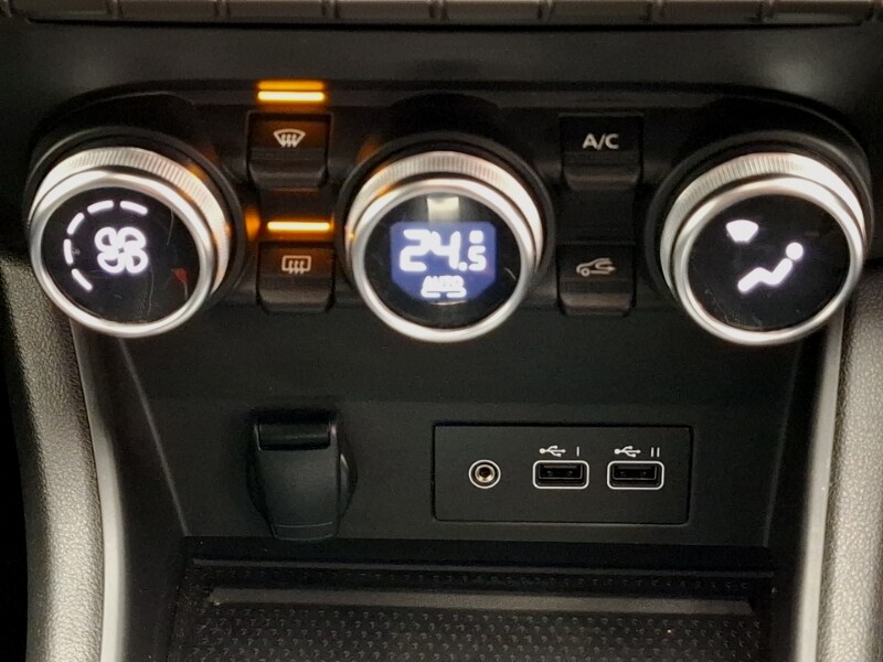 Used Renault Captur 2023 for sale - 77536651: Photo 17