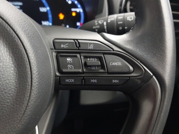 Used Toyota Yaris Cross 2023 for sale - 75486174: Photo 18